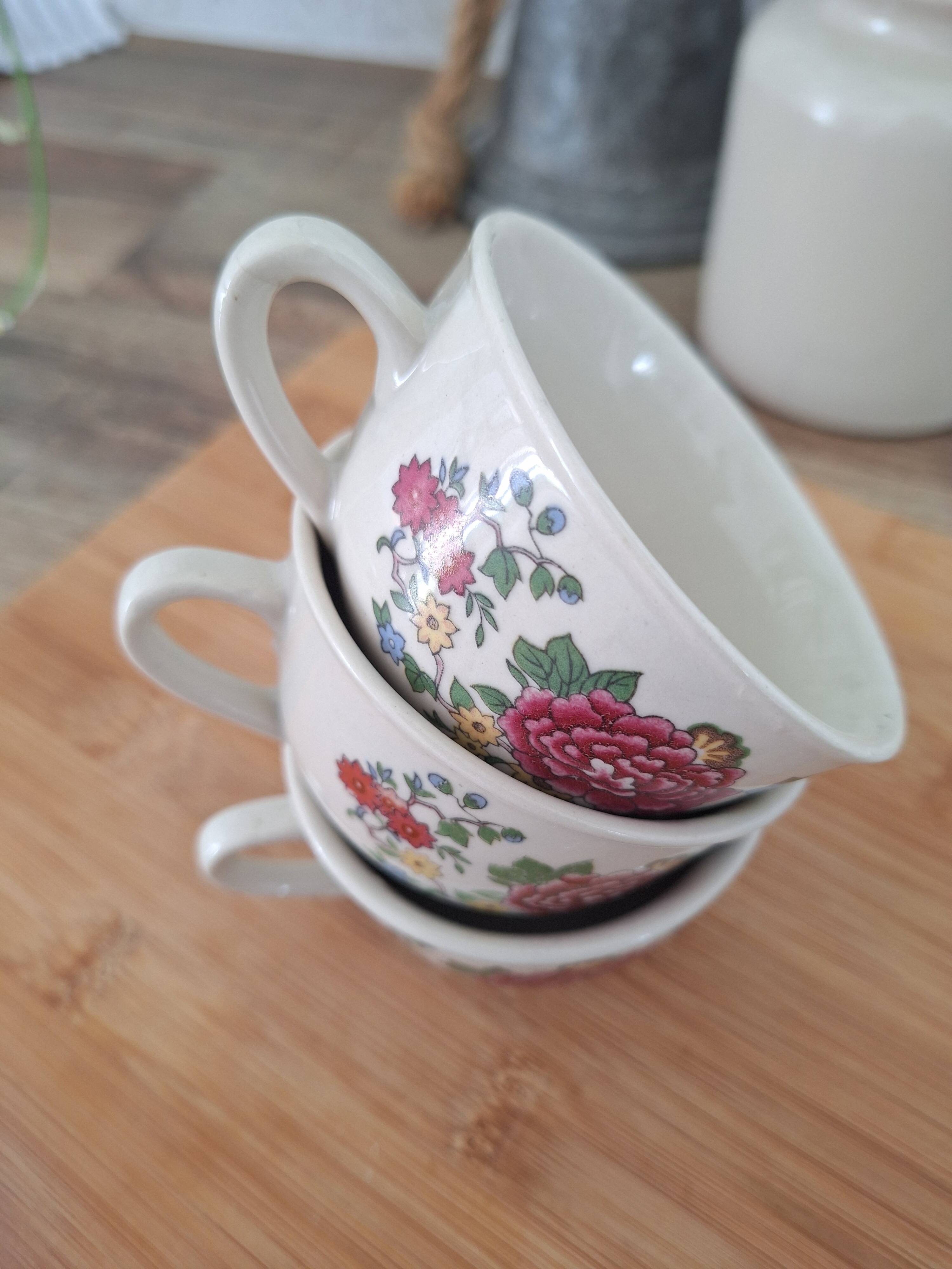 Chi Kiang Stoneware vintage flower mugs