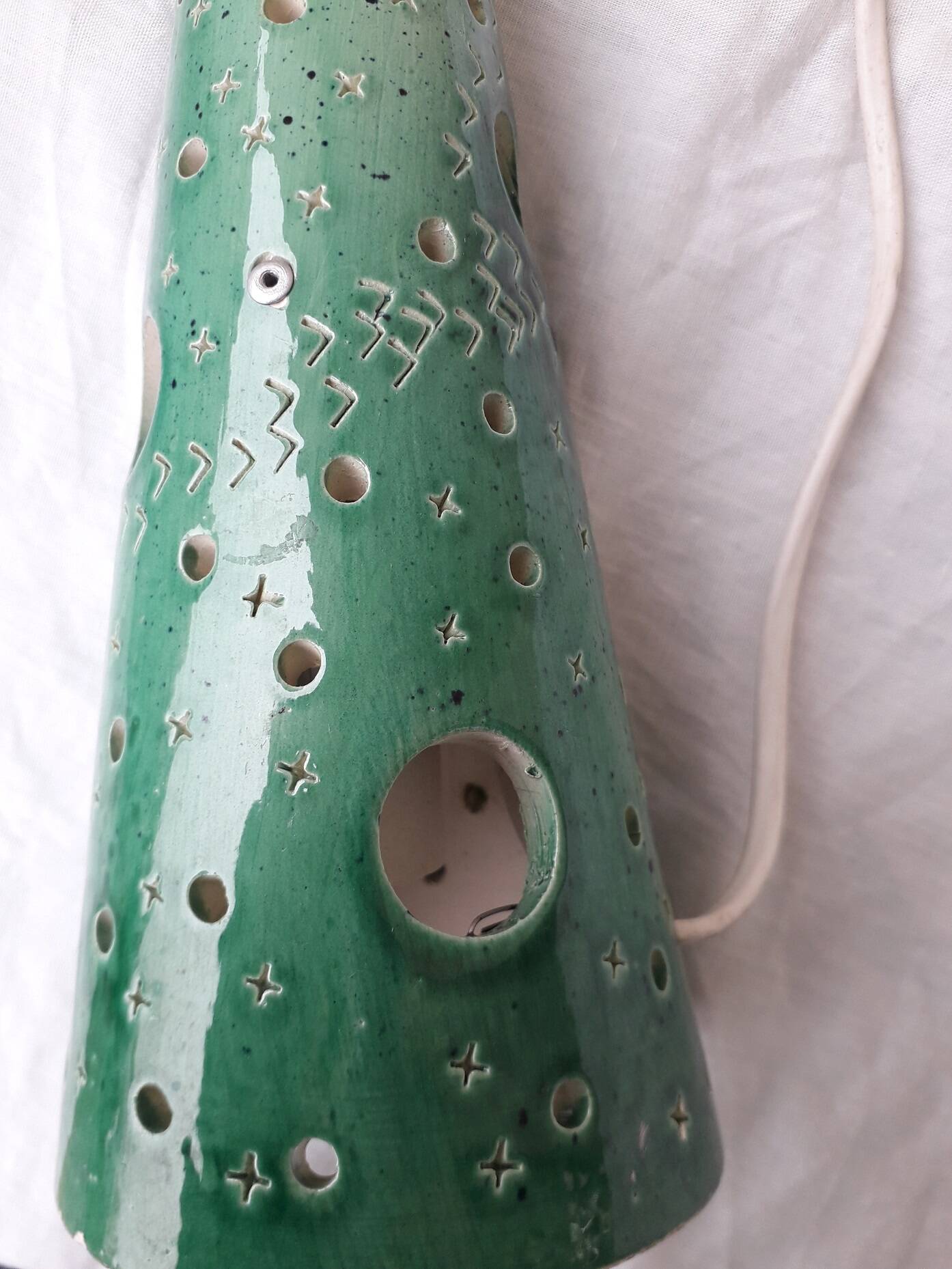 Green ceramic lamp