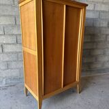 Wardrobe foot compass