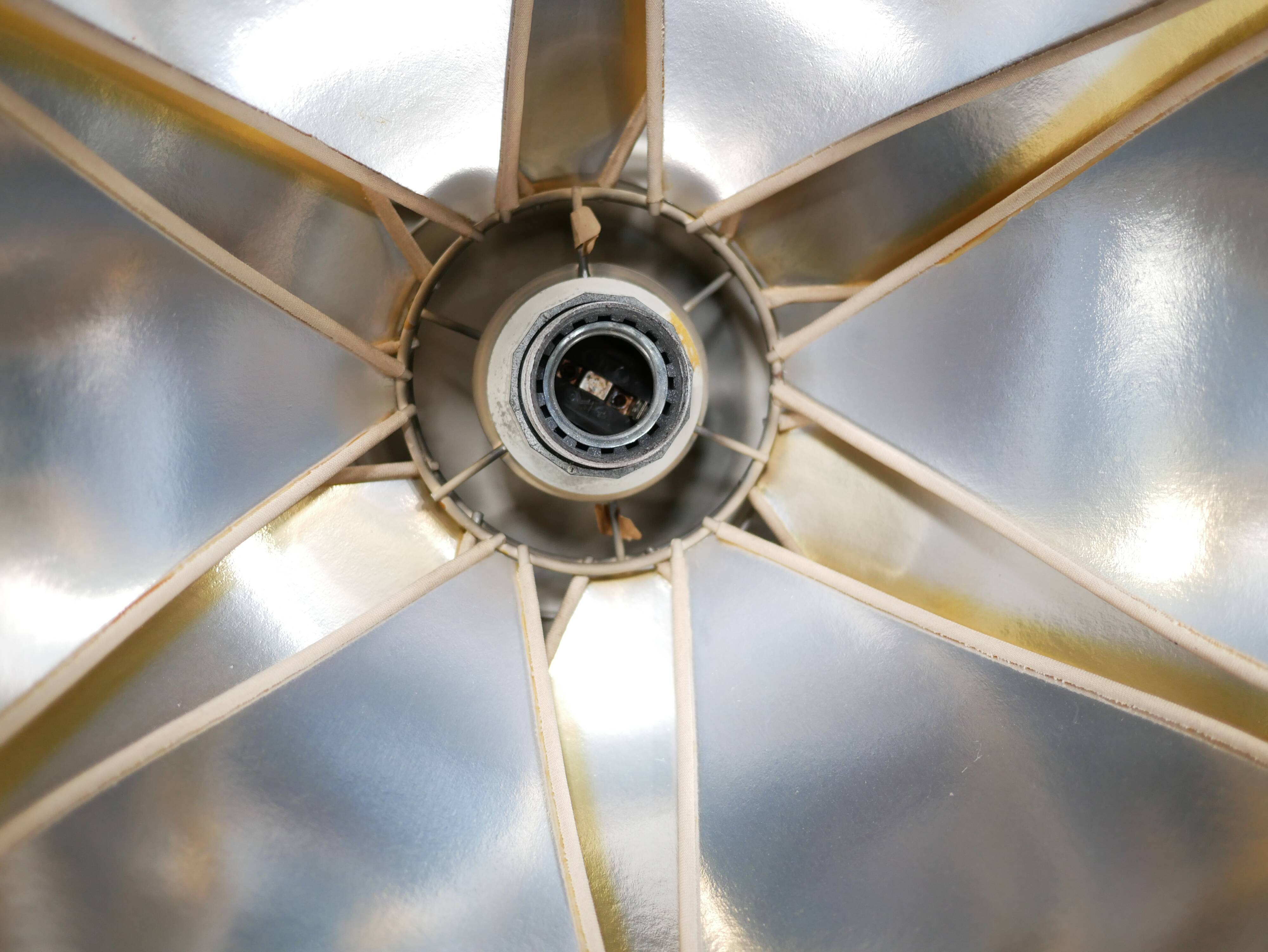 Vintage lotus flower pendant lamp