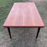 SCANDINAVIAN DINING TABLE "JOHANNES ANDERSEN".