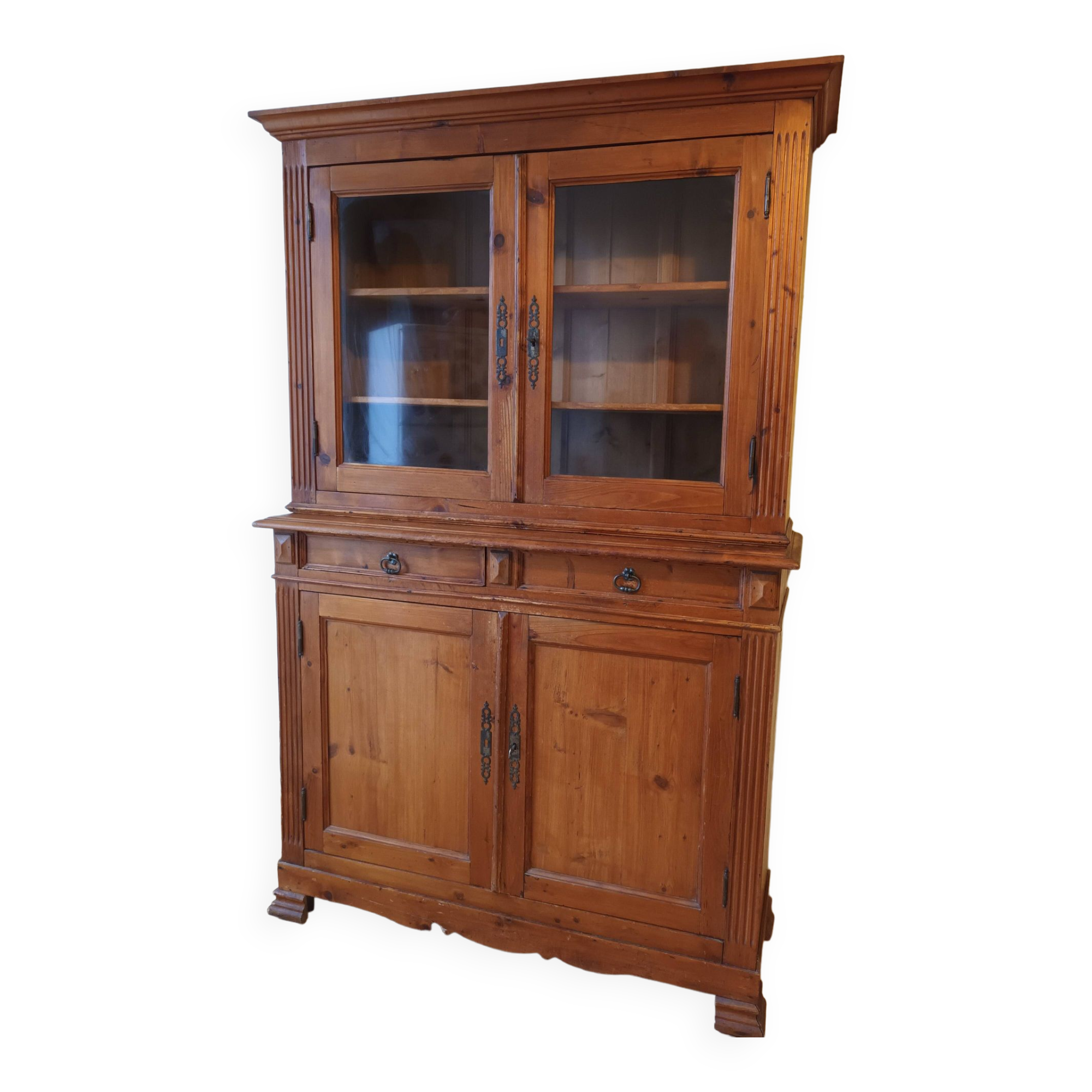 Old country style dresser