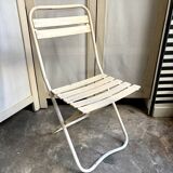 Beige wooden and metal folding chair