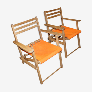 Lot of two folding chairs