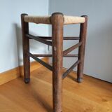 Mulched tripod stool