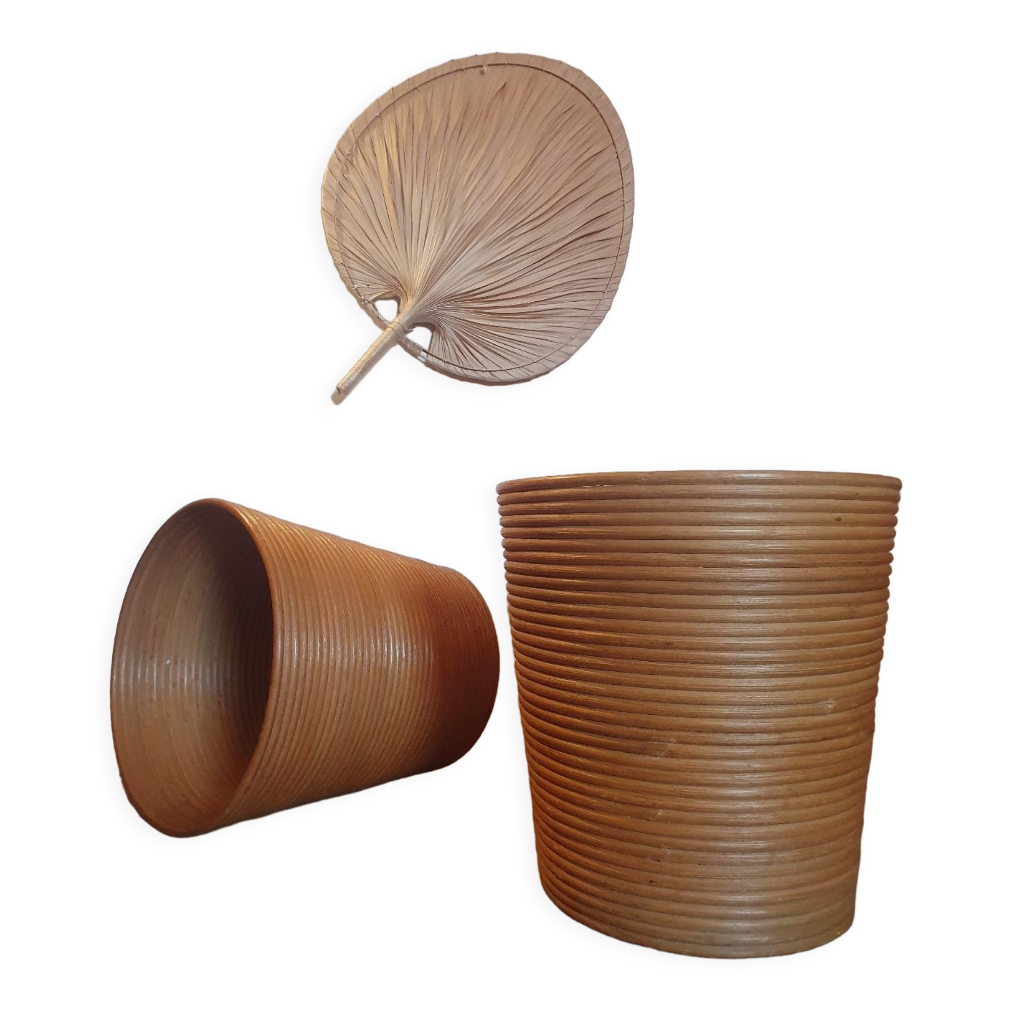 Pair of vintage pot cache