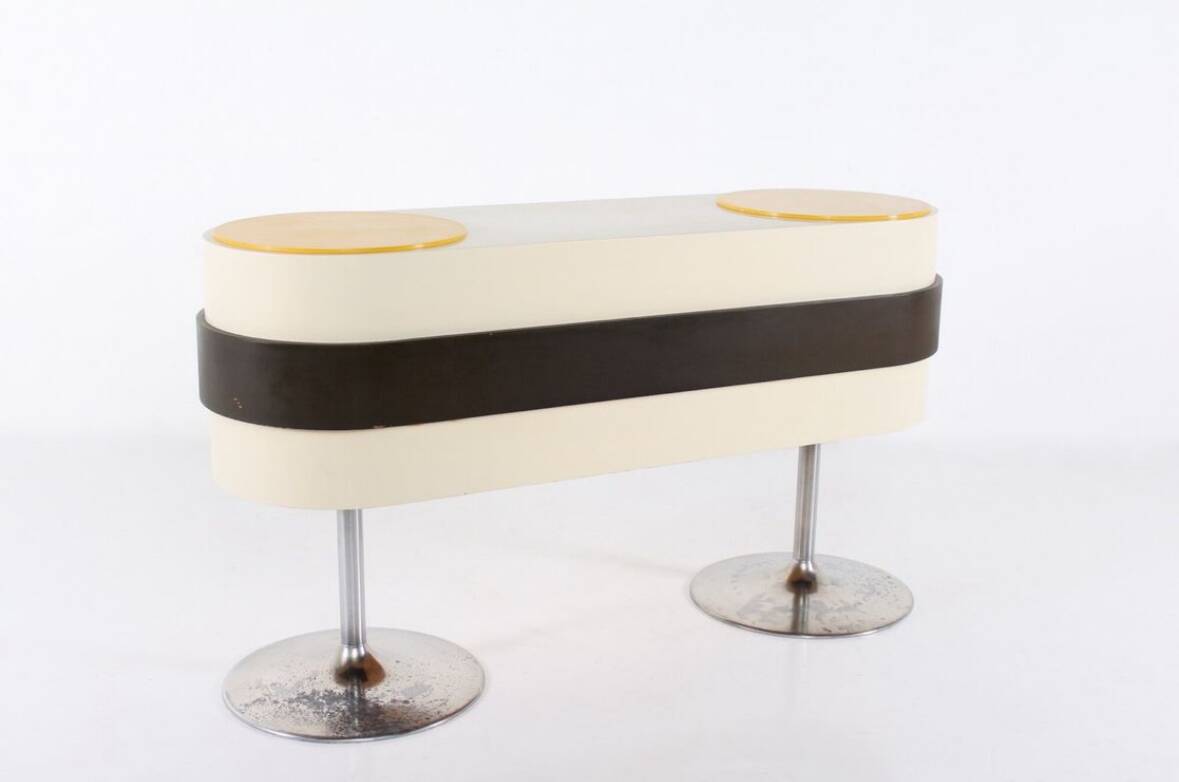 Counter Space Age Pop Art Style Raymond Loewy