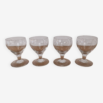 Set of 4 finely engraved vintage port wine glasses