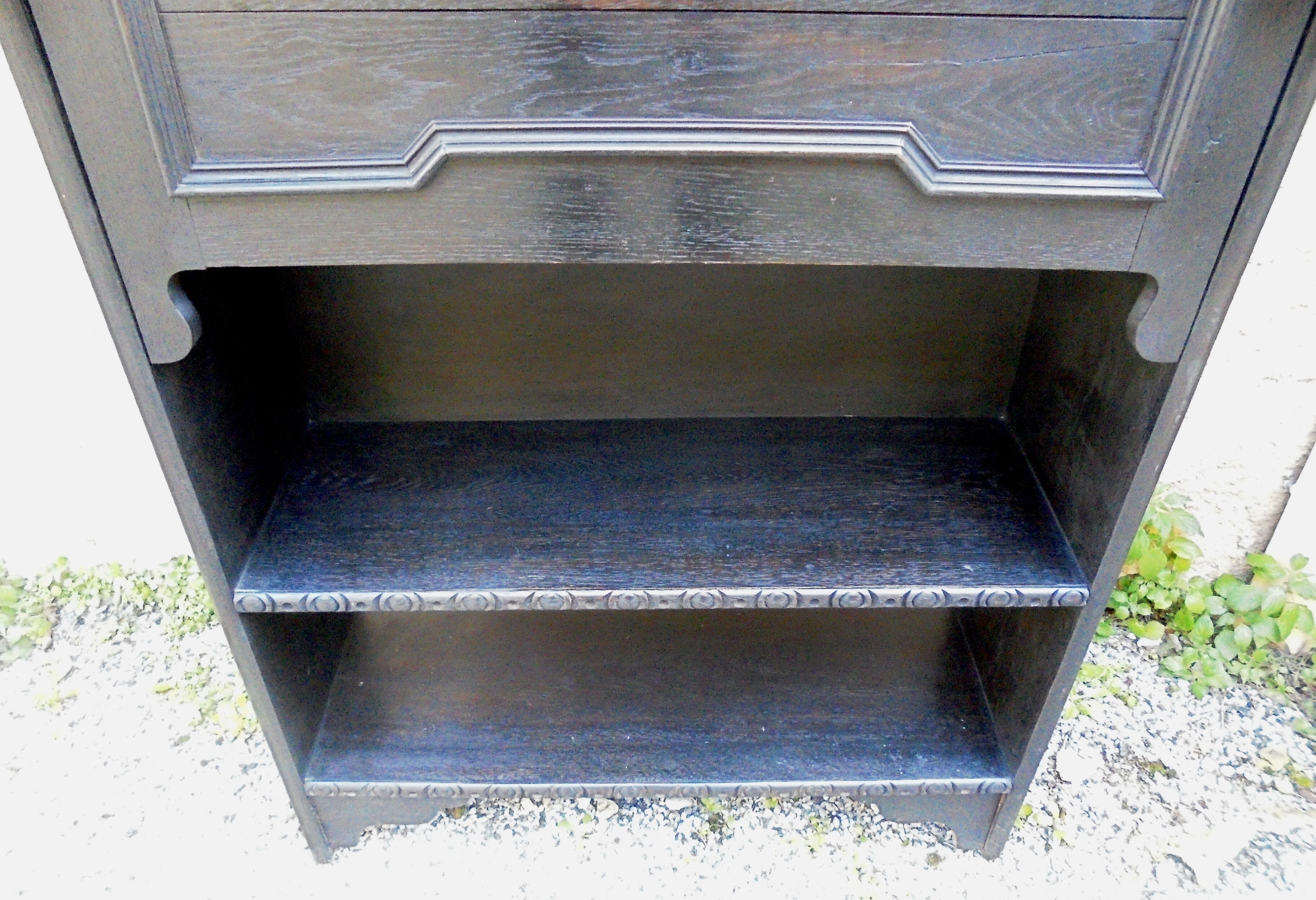 English Secretary cabinet