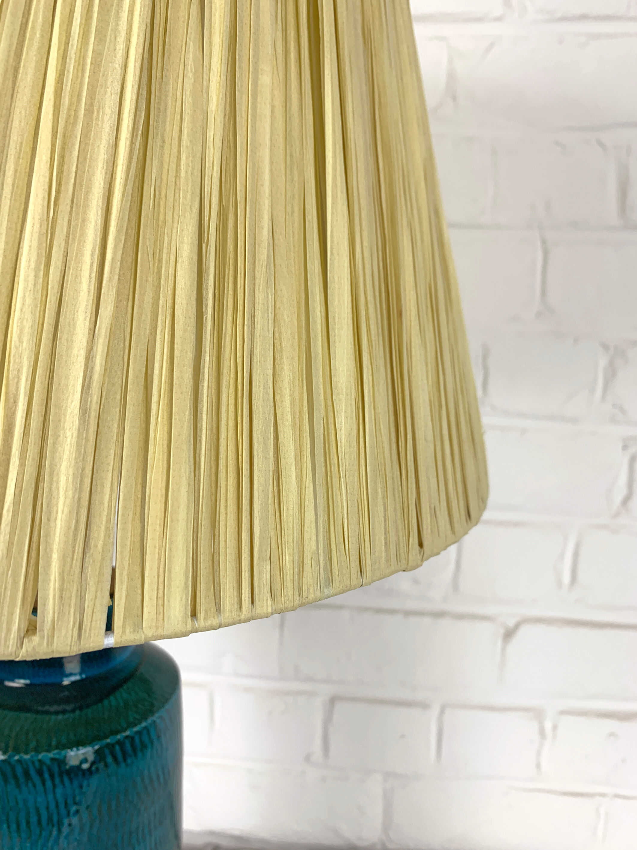 Scandinavian table lamp in porcelain stoneware lampshade raffia, Nymølle pottery, Denmark 1960s