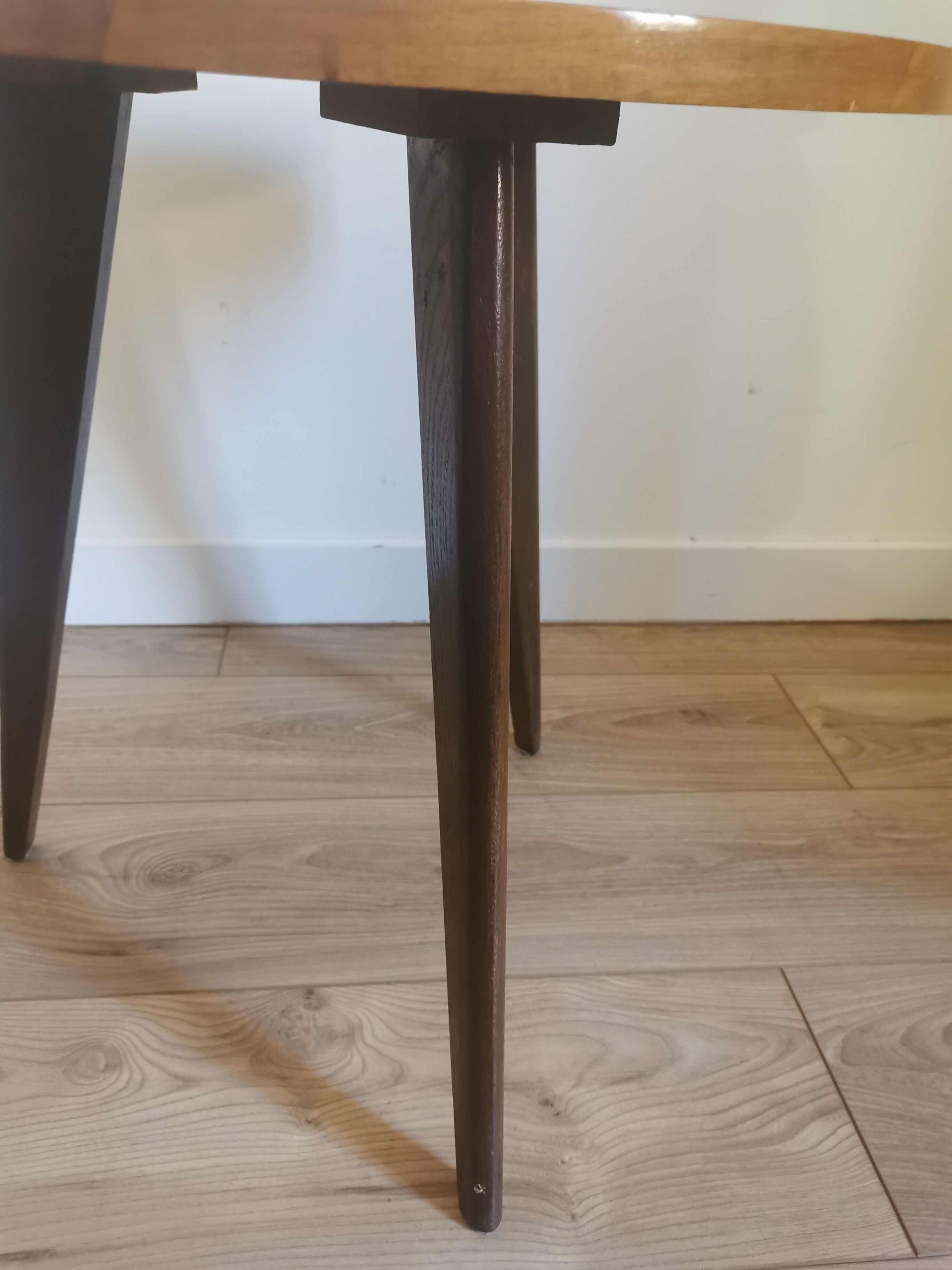 Table tripode vintage en bois des années 60