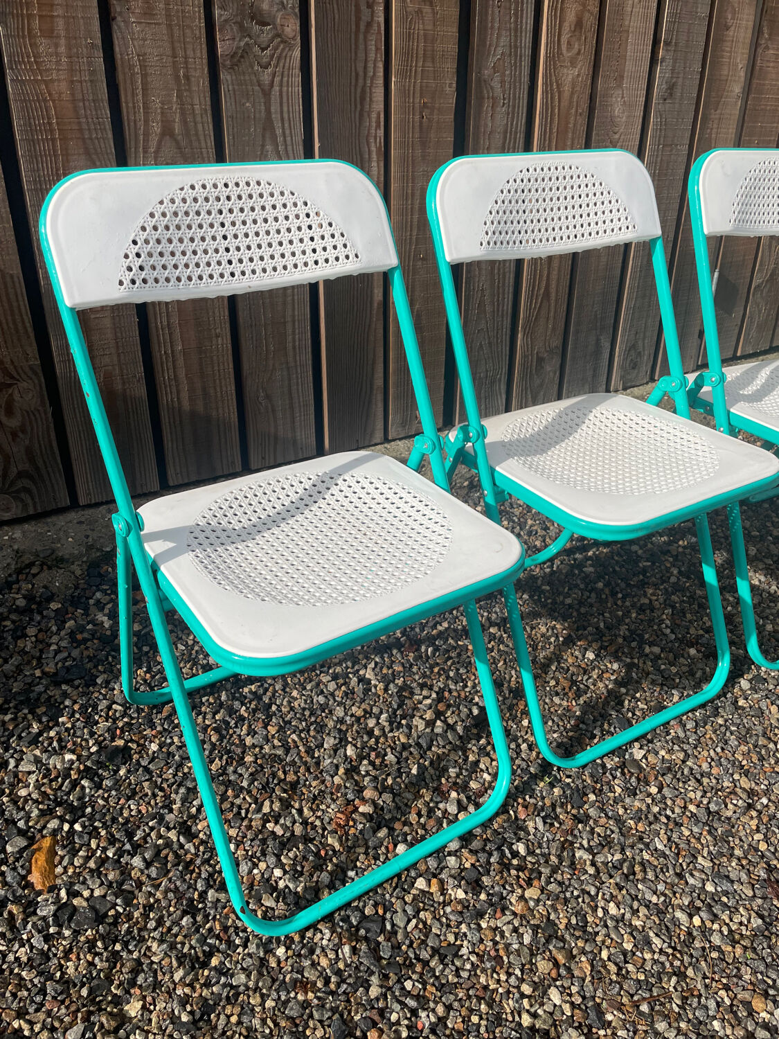 4 vintage 80's folding chairs