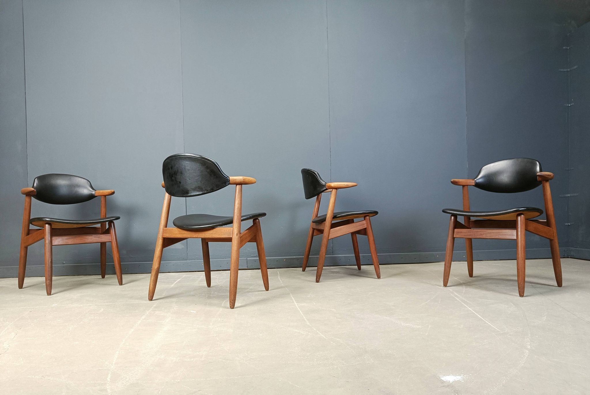 Vintage Cowhorn Dining Chairs by Tijsseling Meubelfabriek, Hulmefa, 1960s,