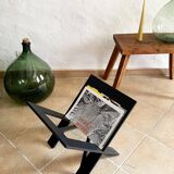 Geometric wooden magazine rack