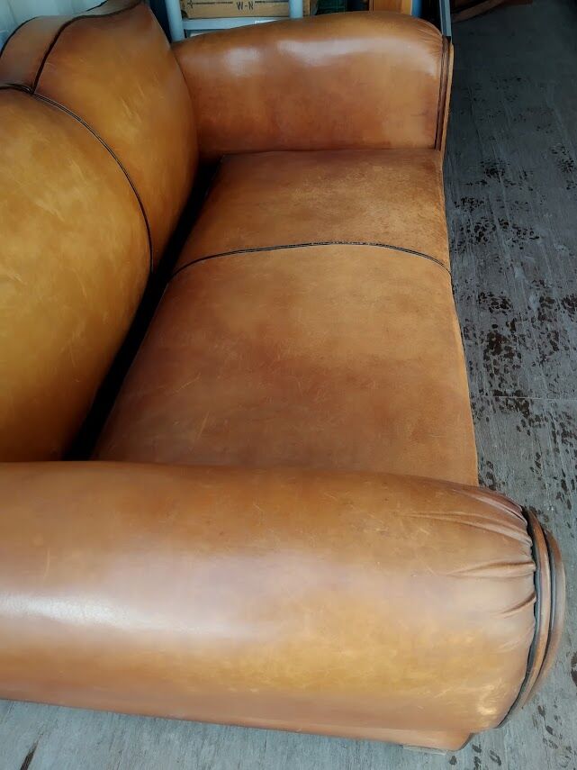 Moustache club sofa in leather, 40s