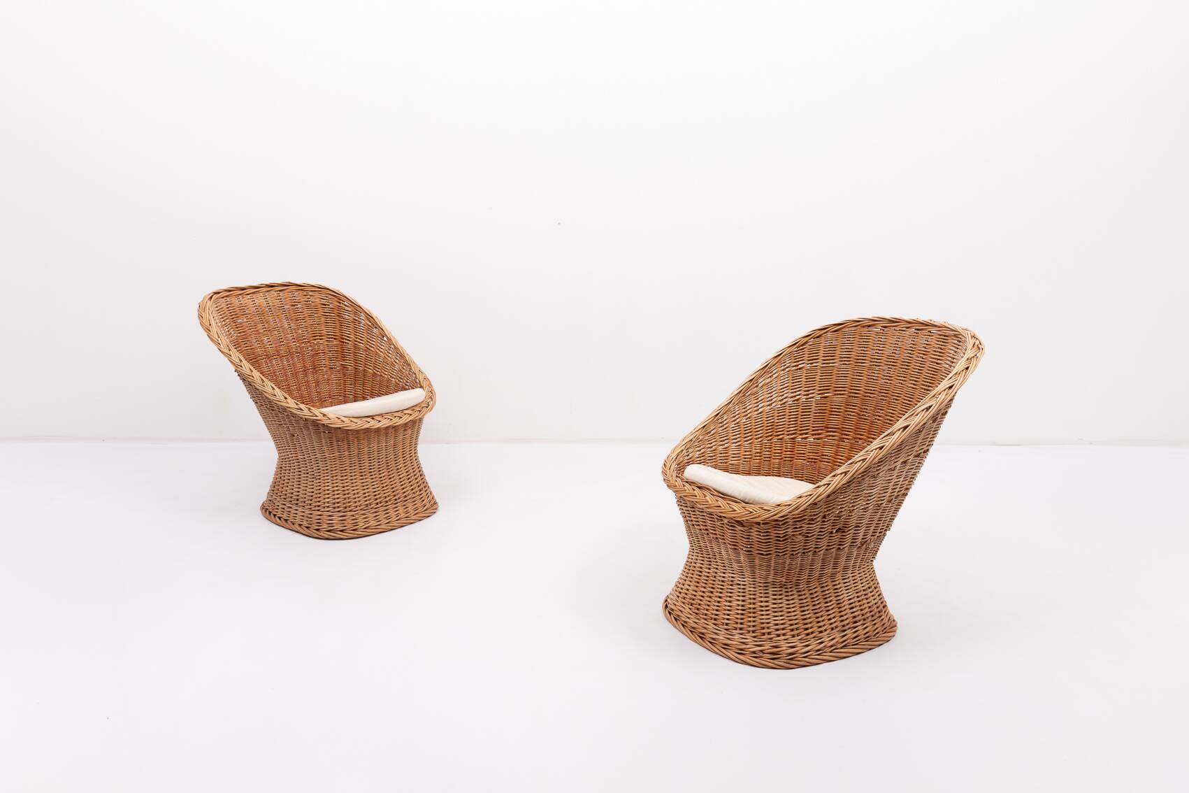 1970’s Vintage Danish design wicker lounge chairs