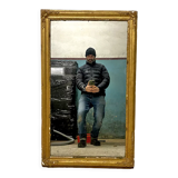 Miroir ancien en bois et stuc doré