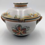 Covered earthenware pot