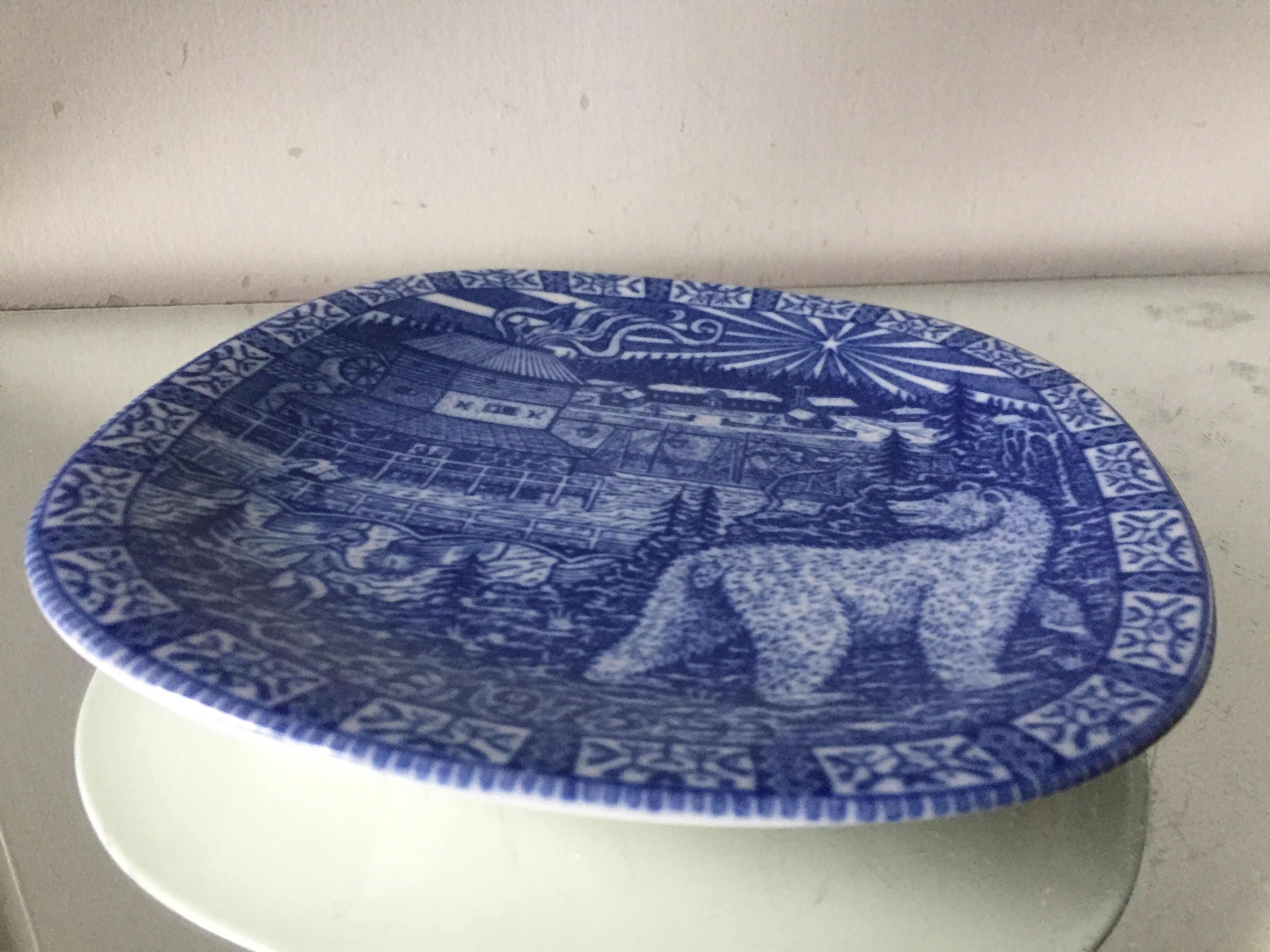 Decorative dish Gunnar Nylund for Rorstrand design 1975