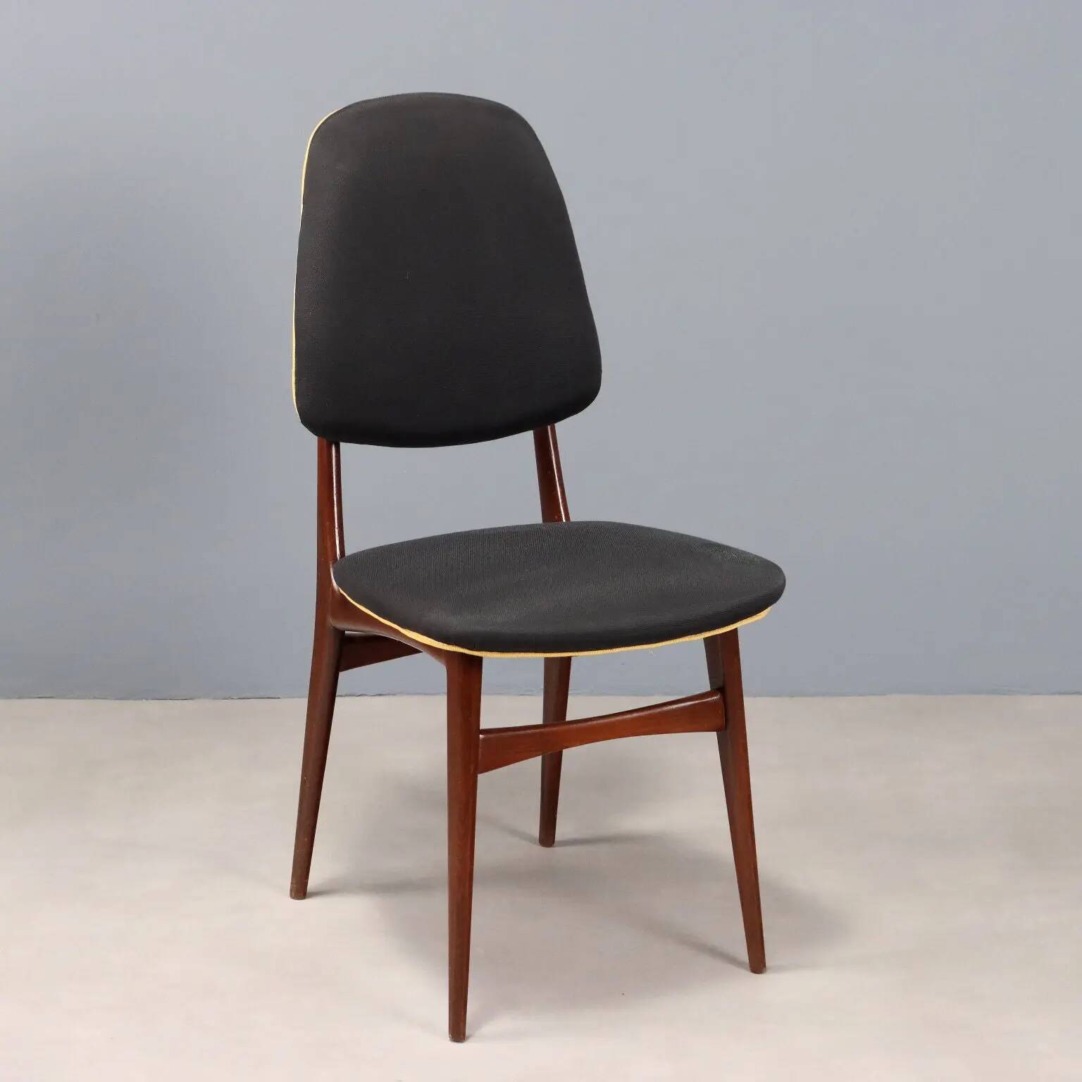 Vintage chair in fabric and foam, design, Italy, 1960s