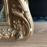 Miroir doré à fronton XIXème, 86x136
