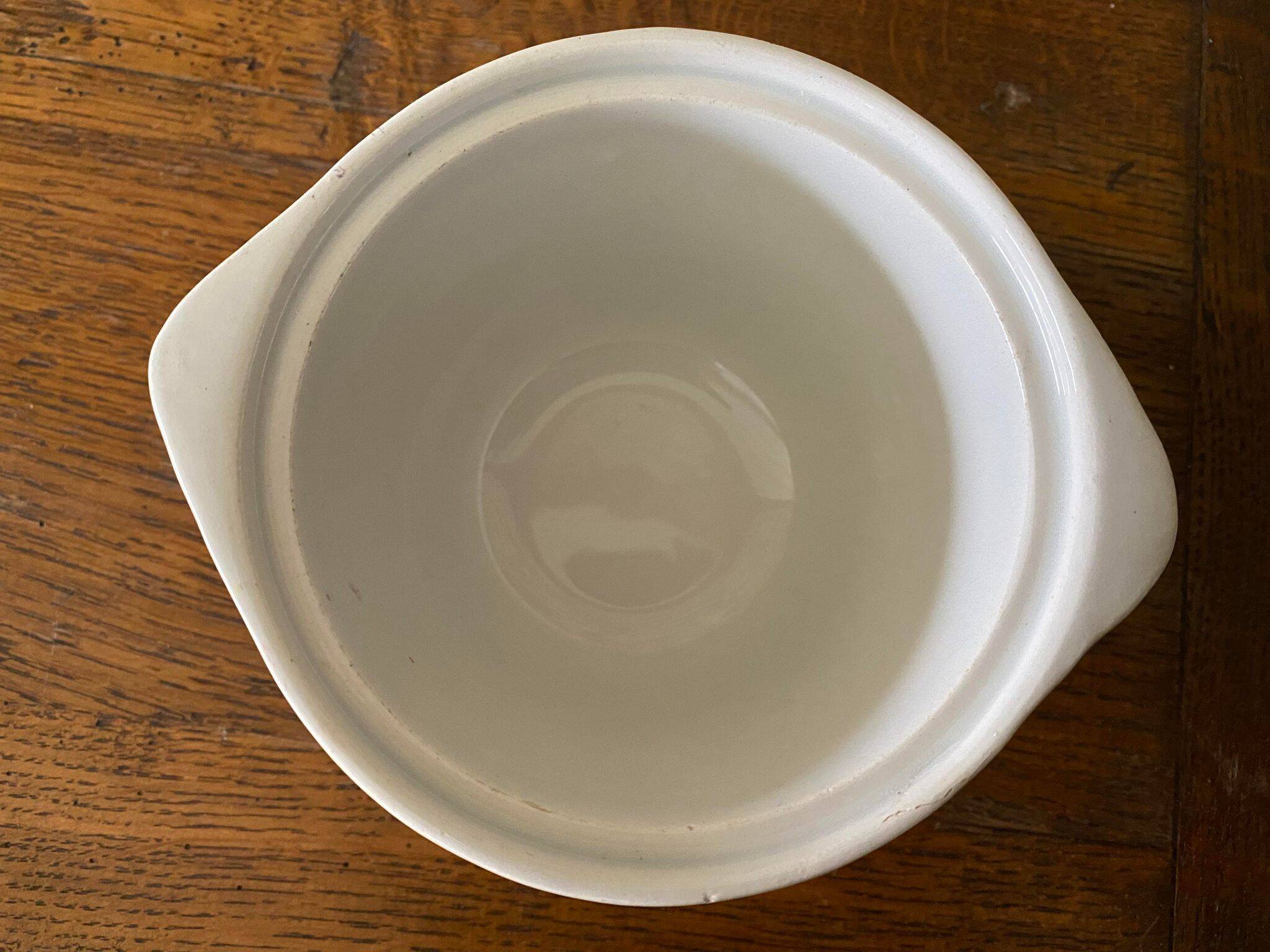 Sugar bowl or candy dish in white earthenware with yellow and gold frieze decoration