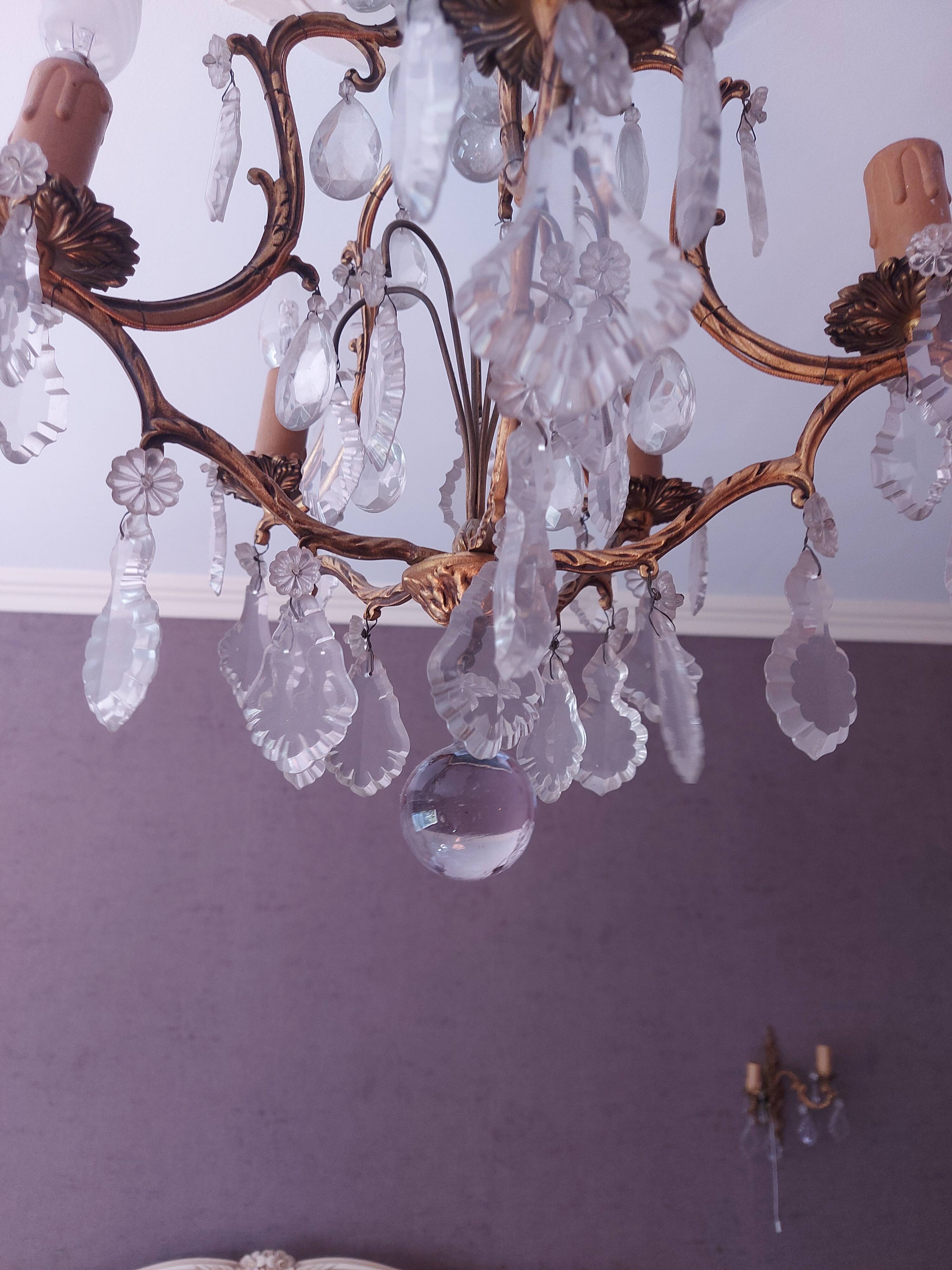 Chandelier cage with tassels