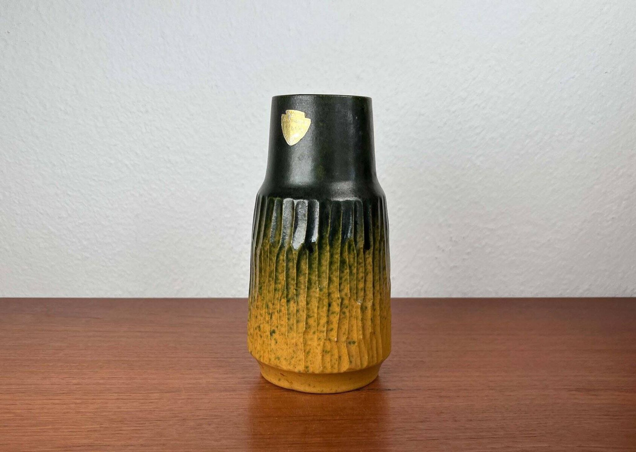 Danish studio pottery vase from the mid-20th century by Ernst Pottery, Faxe, 1960s.