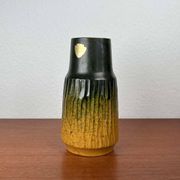 Danish studio pottery vase from the mid-20th century by Ernst Pottery, Faxe, 1960s.
