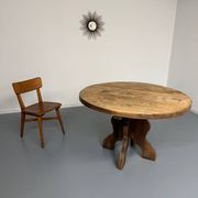 Table ronde en bois massif plateau épais style brutaliste vintage an60