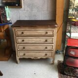 Neoclassical chest of drawers