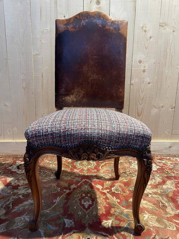 Set of 8 Louis XV style walnut chairs