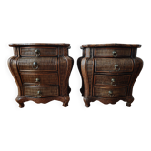 Paire de tables de chevet galbées en osier