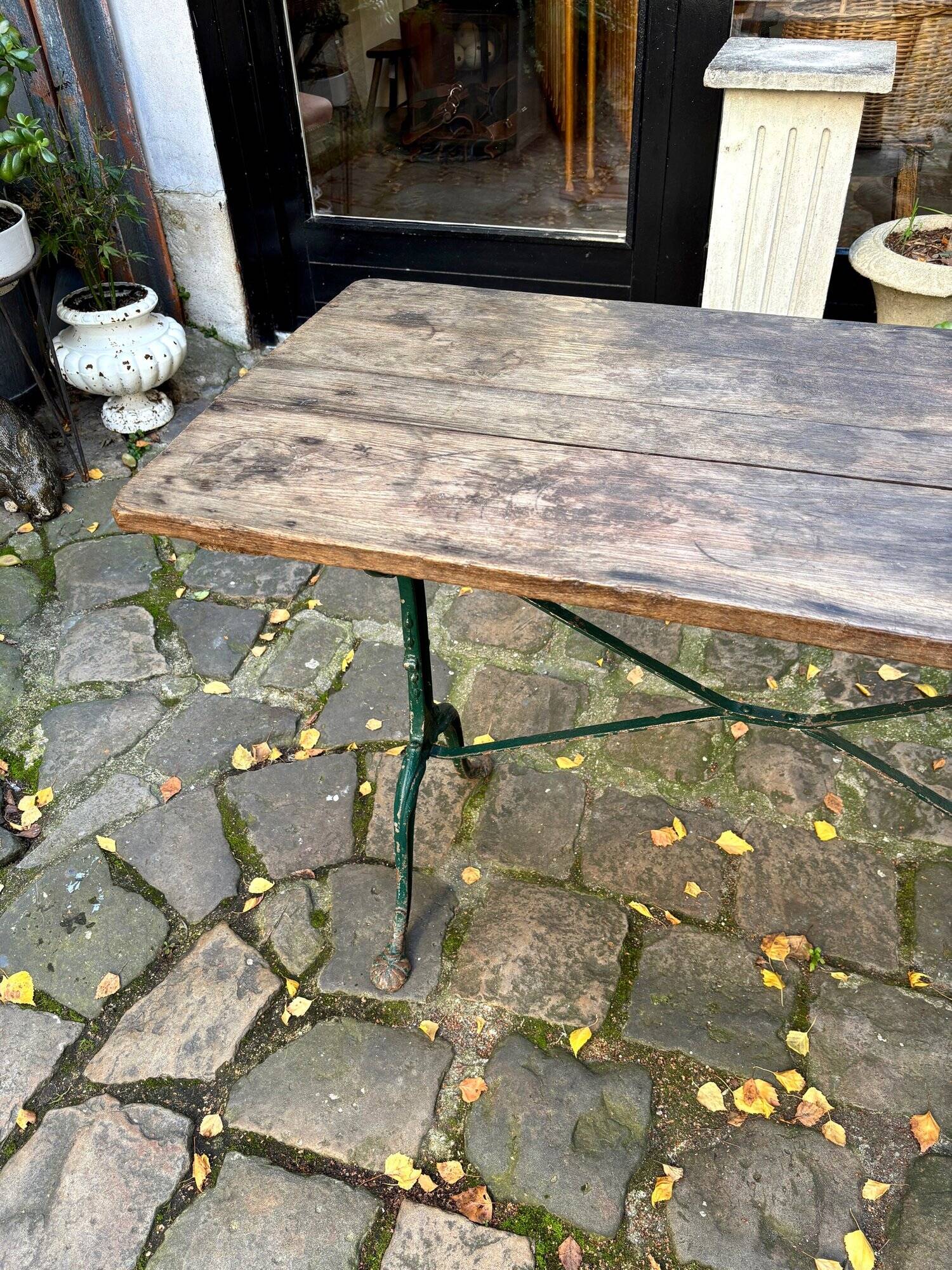 Table bistrot en fonte de fer et bois