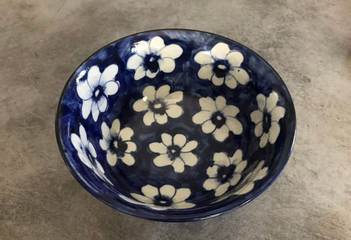 Vintage cup bowl in earthenware with blue floral paint décor - 18.5 cm