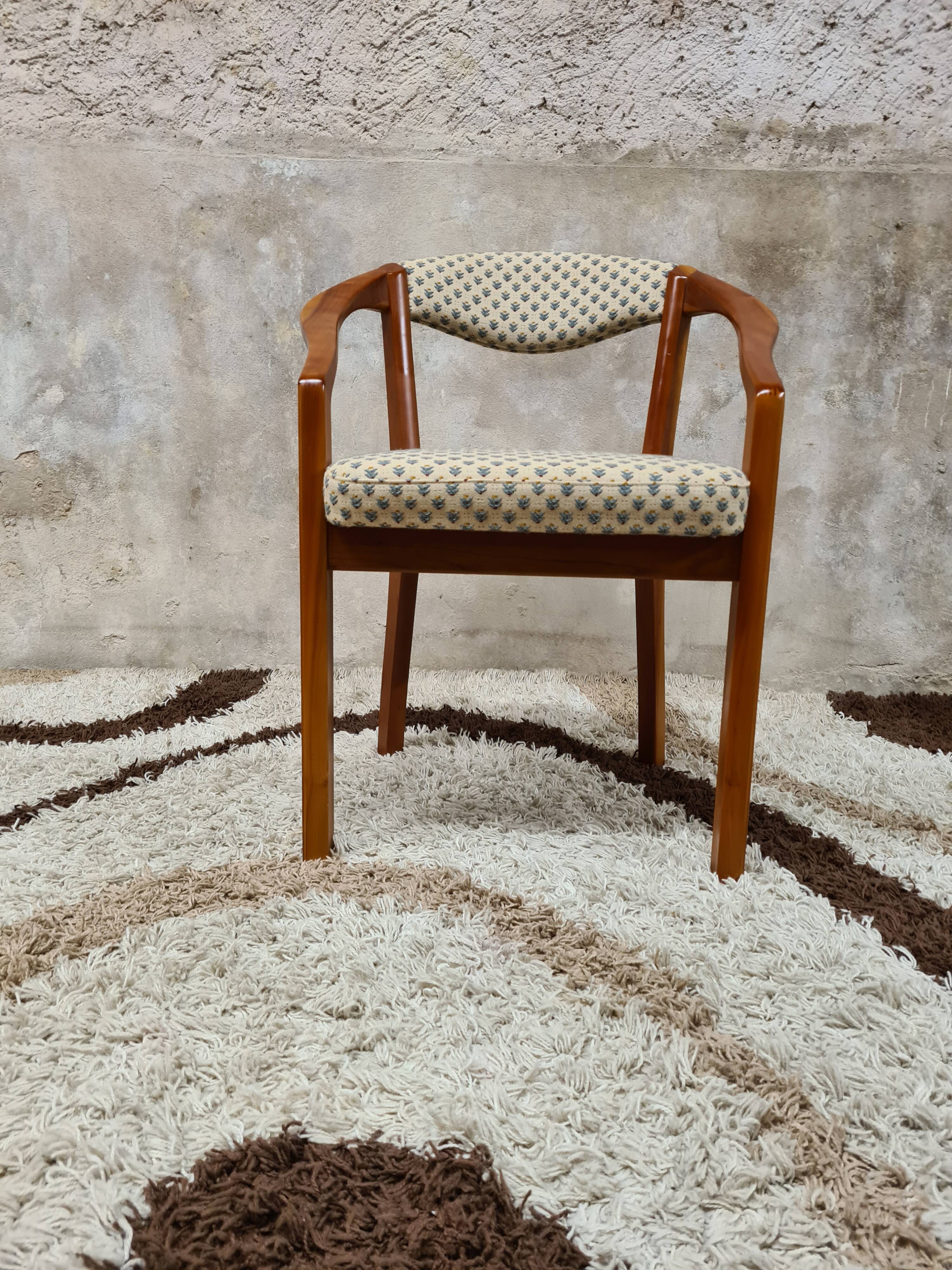 Office chair year 80'