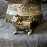 Chinese bronze baluster vase