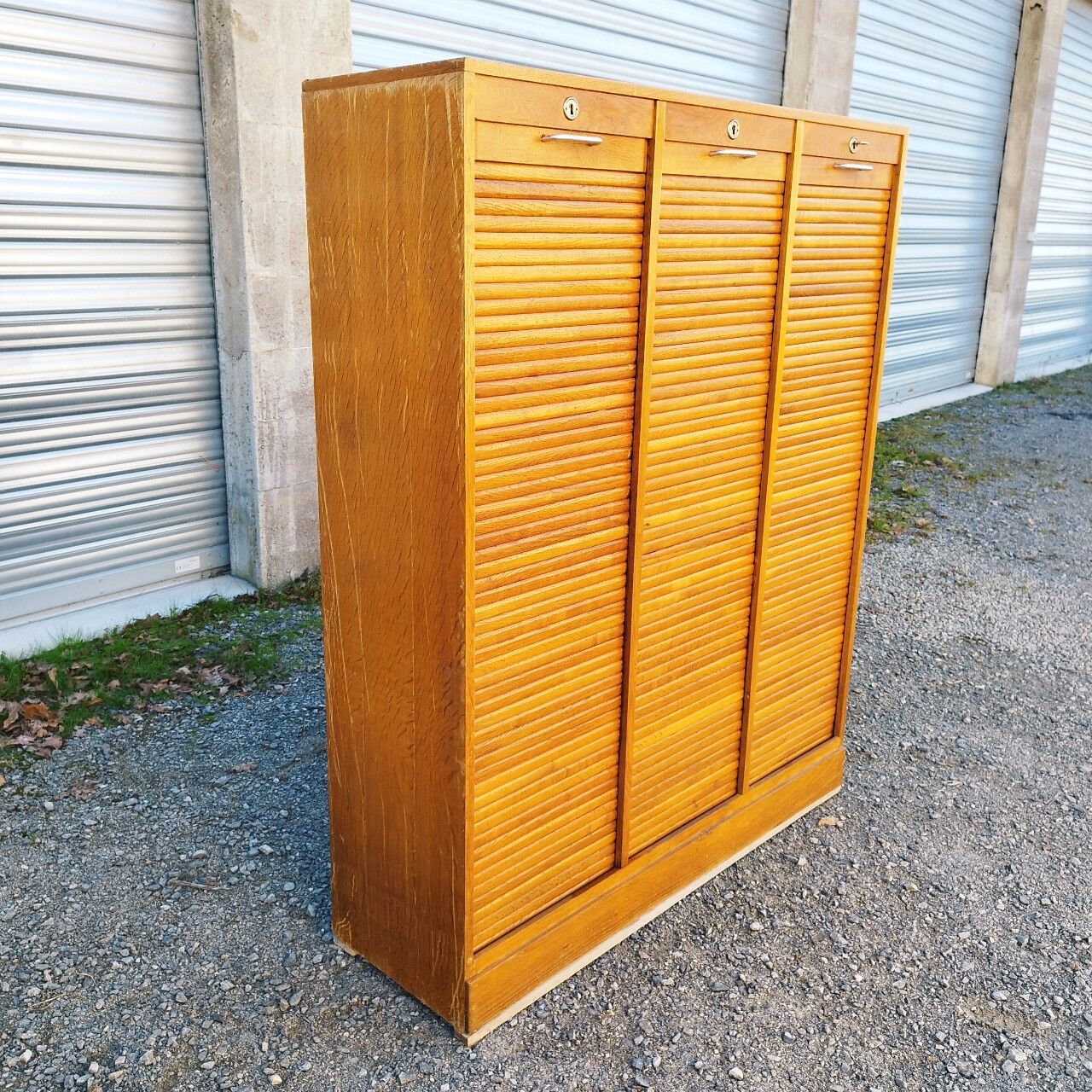 Curtain binder 3 doors rolls vintage