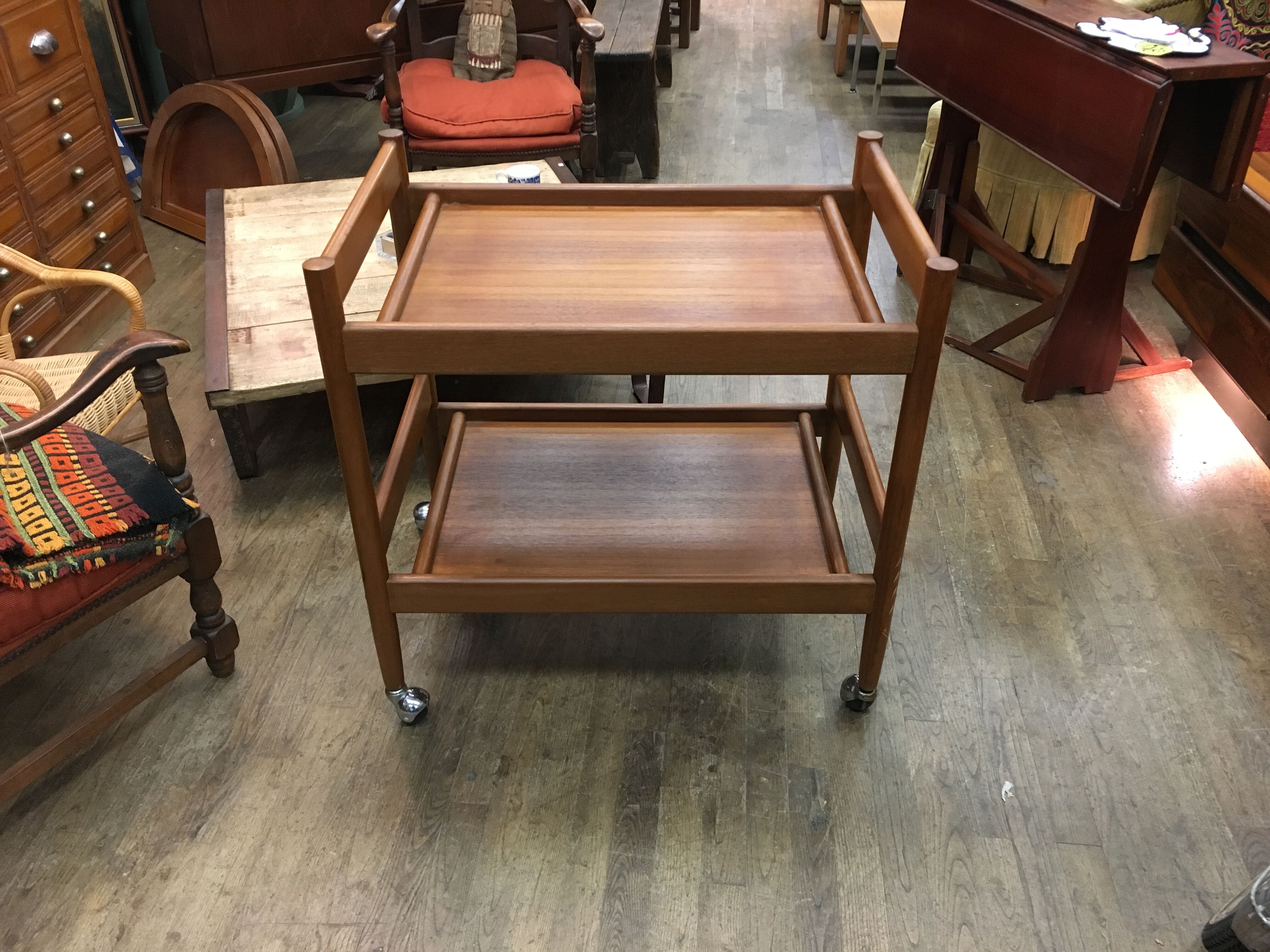 Serving Scandinavian roulette