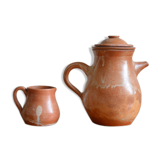 Teapot and its sandstone milk pot