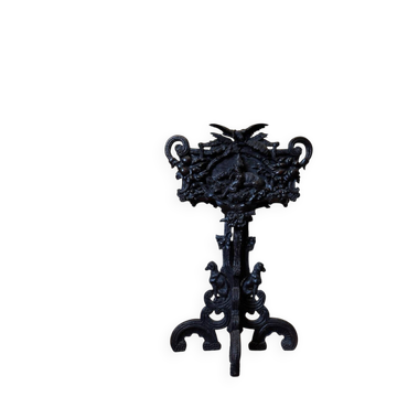 Carved wooden jardinière, Black Forest work, 19th century.