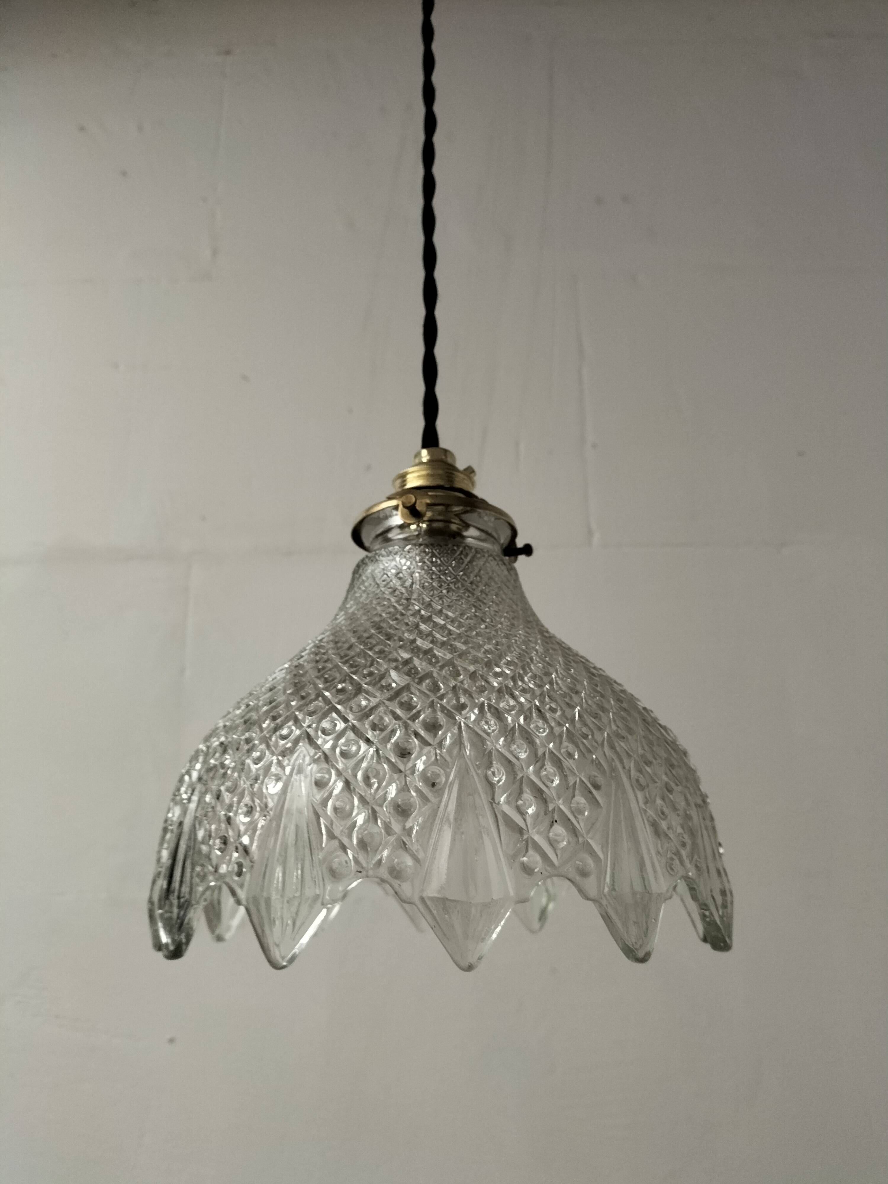 Holophane suspension