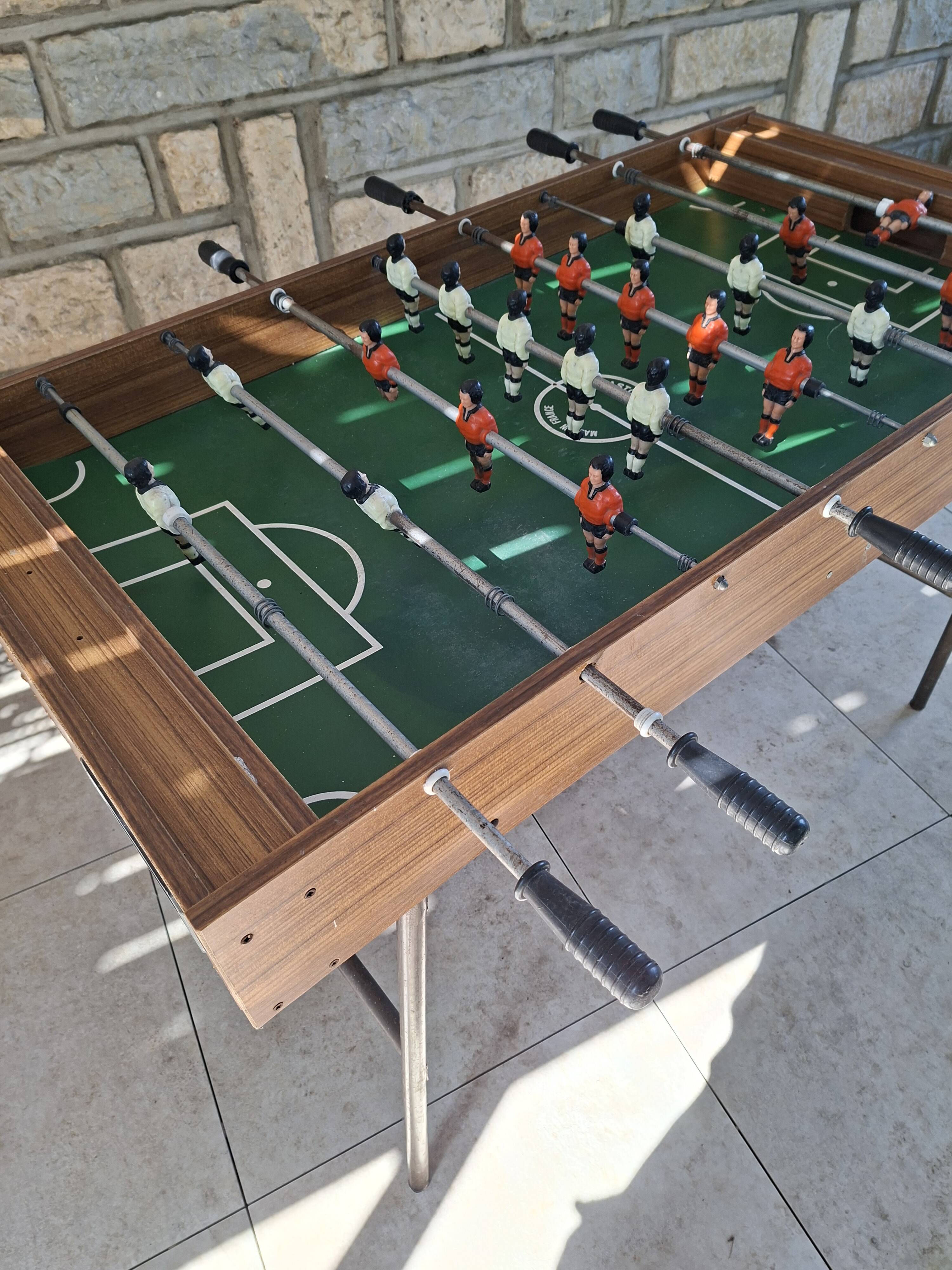 Vintage Plastobois foosball table – 70s/80s with retro charm and in its original condition.