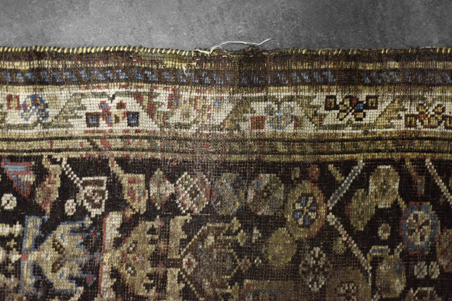 Handwoven oriental Qashqai nomadic rug, 1920s