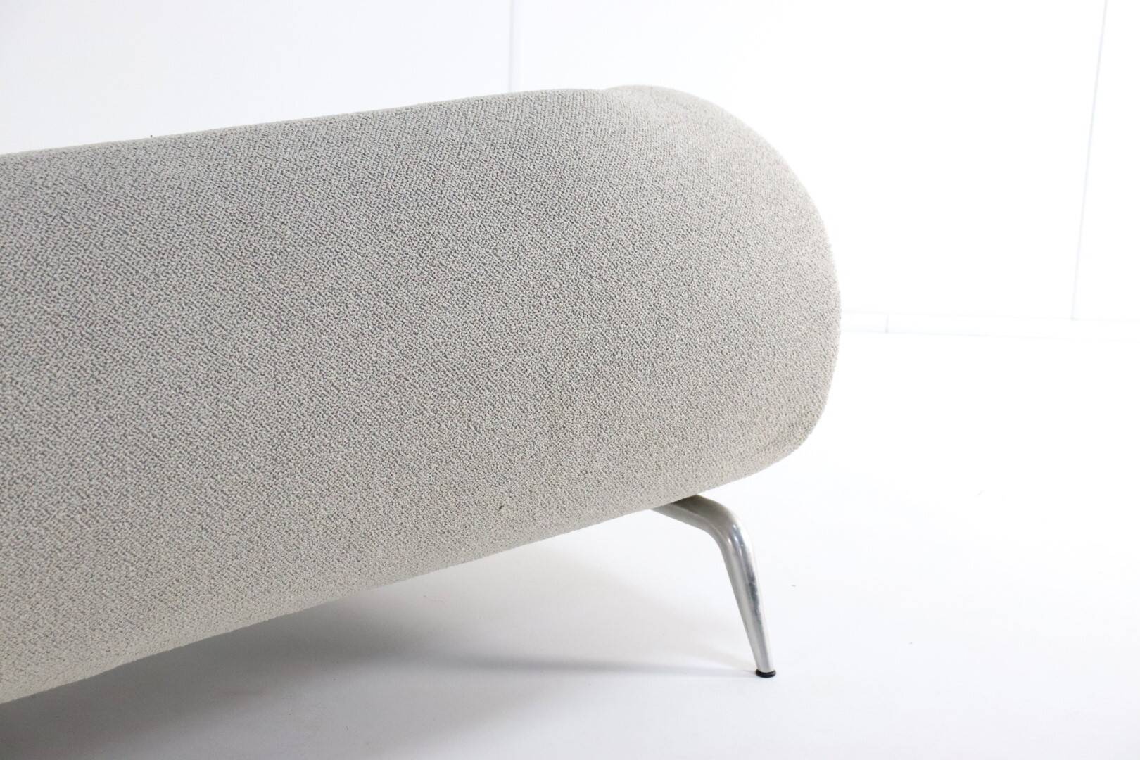 Banque Artifort Bird de Michael van der Kley