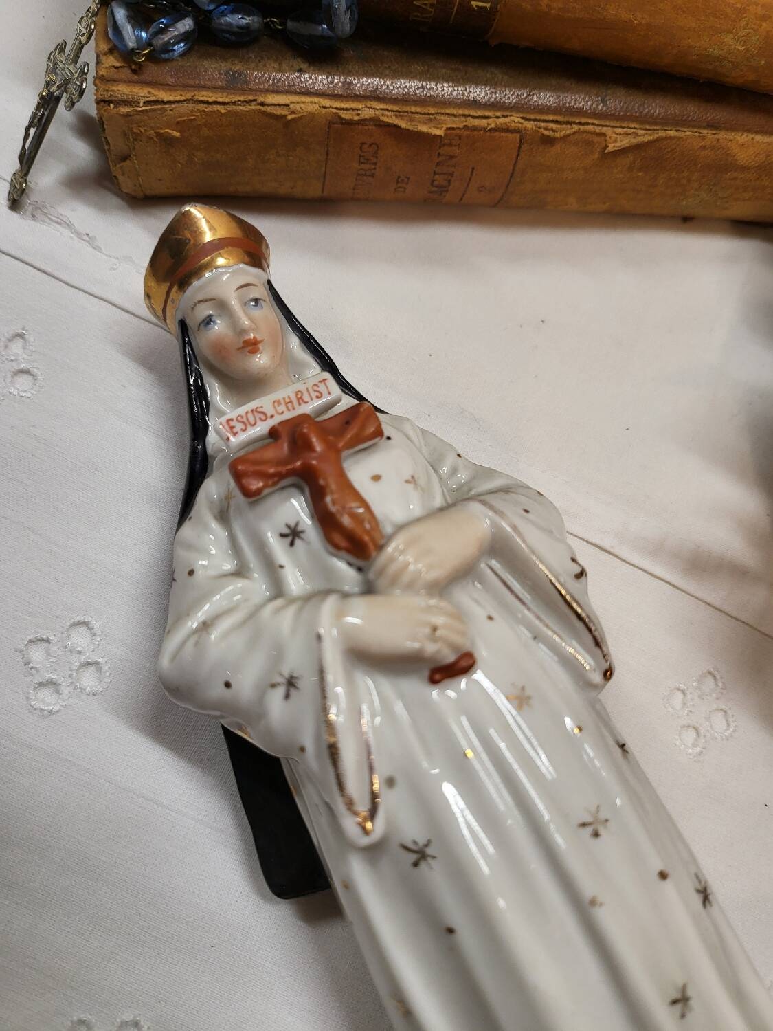 Porcelain Statuette of Our Lady of Pont Hand