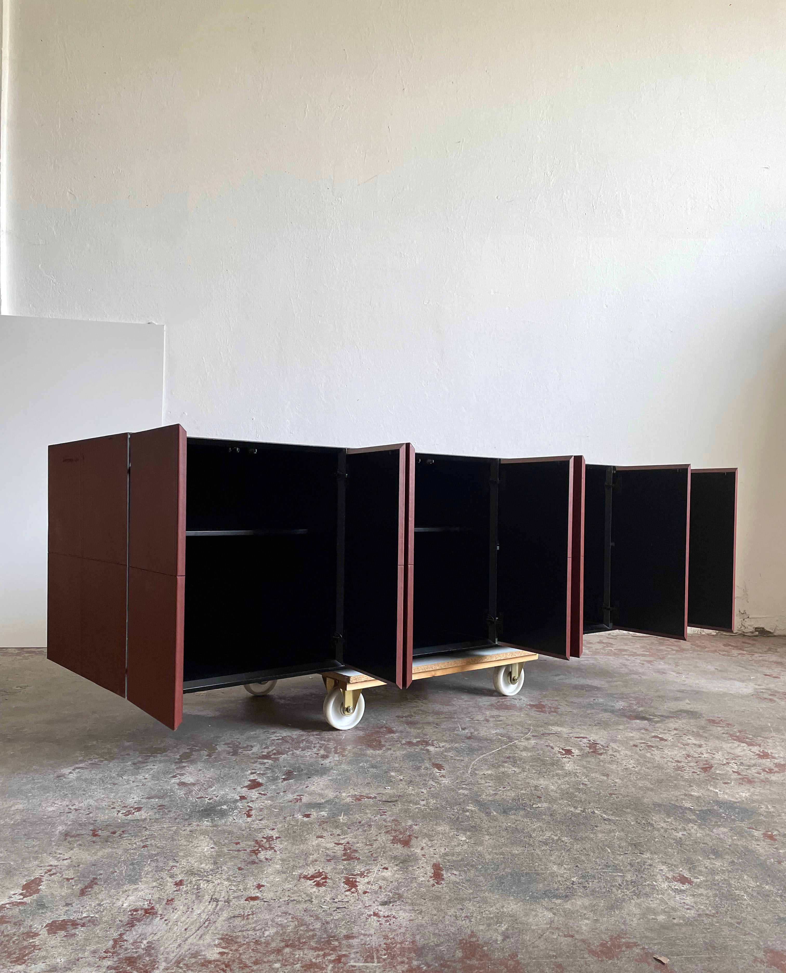 Enfilade par Lella & Massimo Vignelli pour Poltrona Frau, Italie années 1990