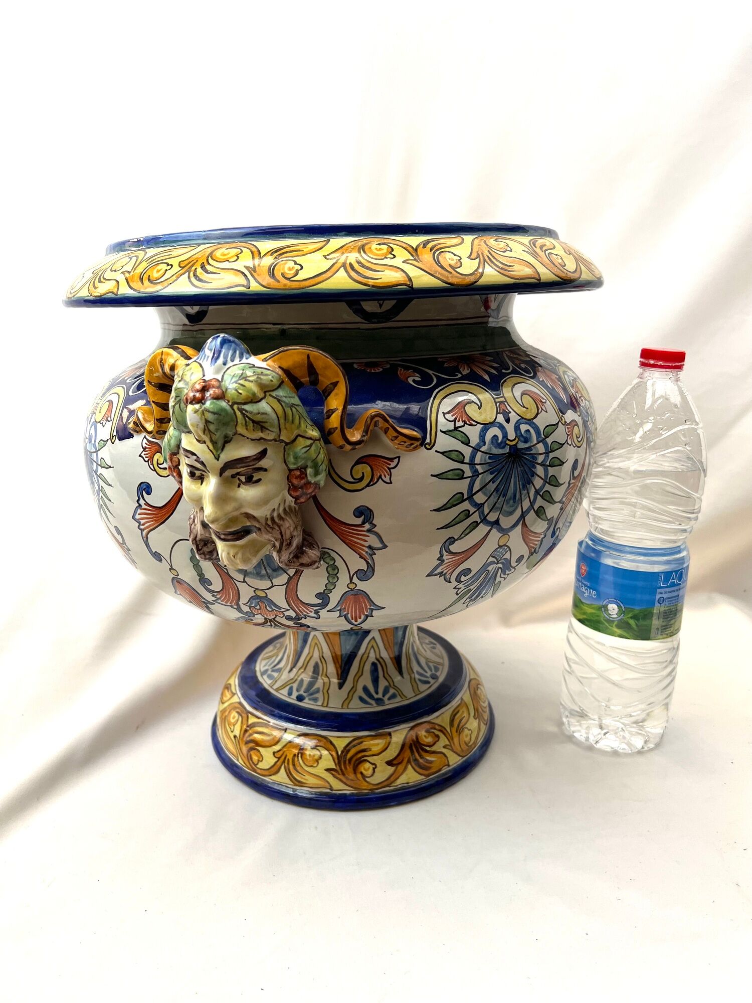 Medici garden vase in faience of Nevers signed 19th century