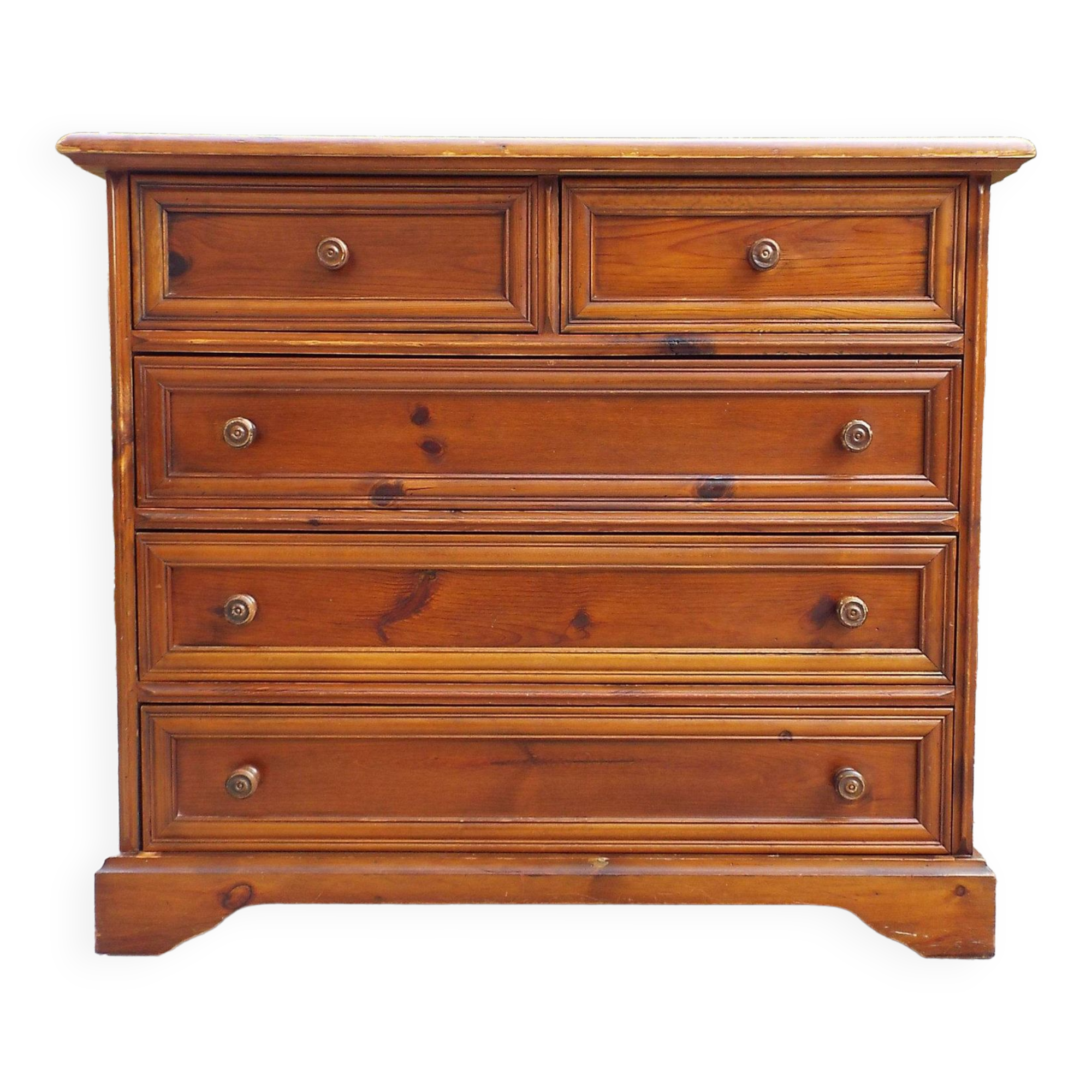 Pine chest of drawers