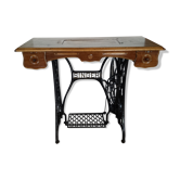 Console with sewing machine foot